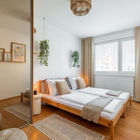 Duna Retreat: City Serenity Bratislava Ngoại thất bức ảnh