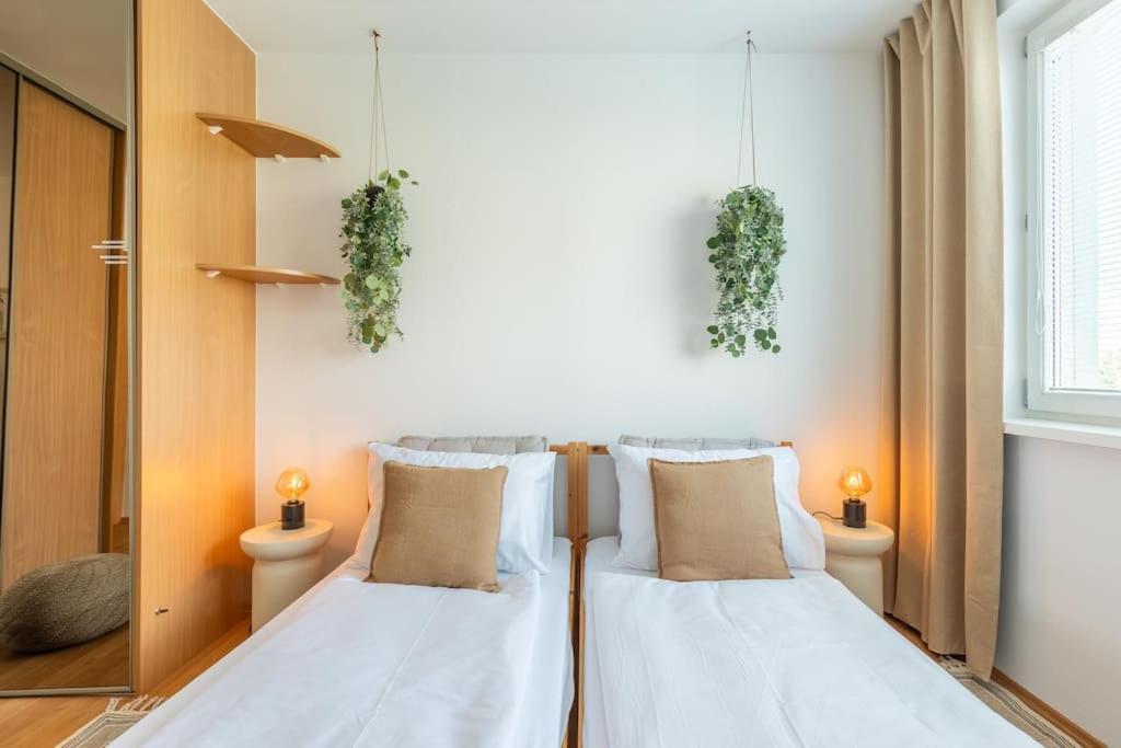Duna Retreat: City Serenity Bratislava Ngoại thất bức ảnh