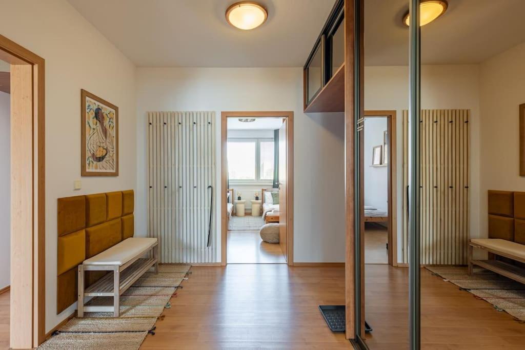 Duna Retreat: City Serenity Bratislava Ngoại thất bức ảnh