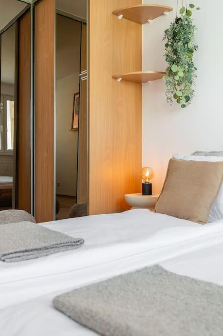Duna Retreat: City Serenity Bratislava Ngoại thất bức ảnh